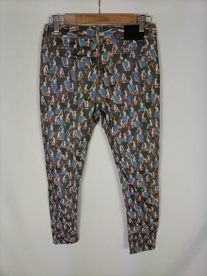 BIMBA Y LOLA. Pantalones estampados