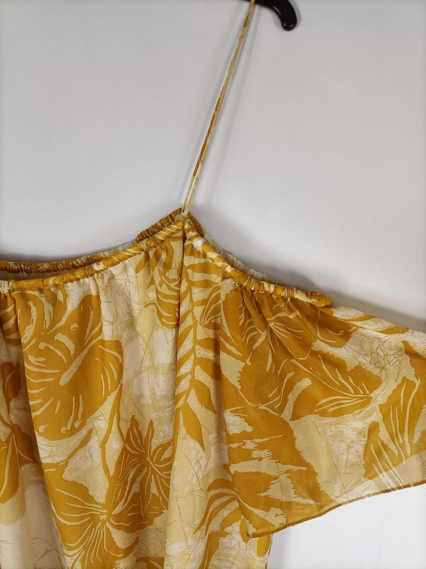 MANGO.Blusa estampado hojas T.s