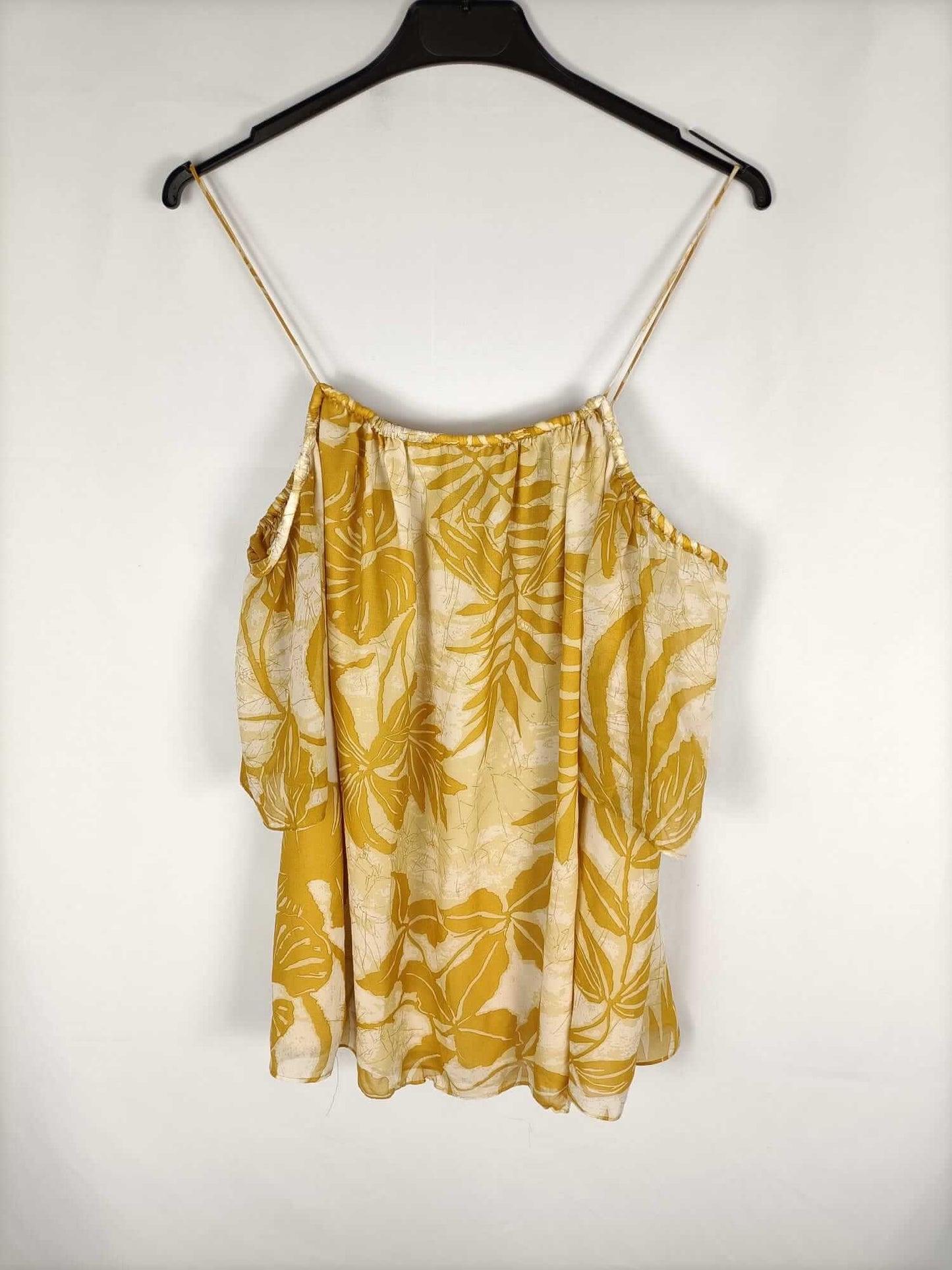 MANGO.Blusa estampado hojas T.s