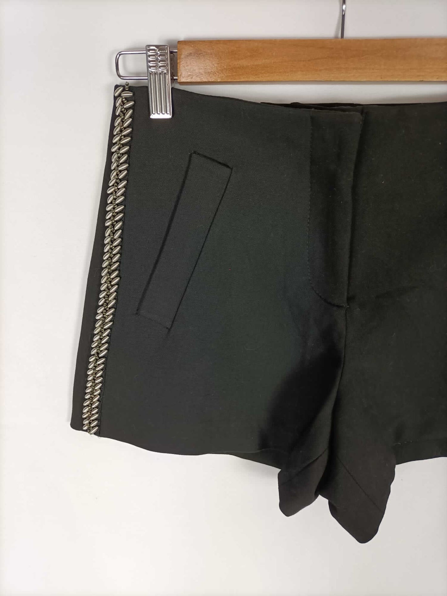 ZARA.Short abalorios T.xs