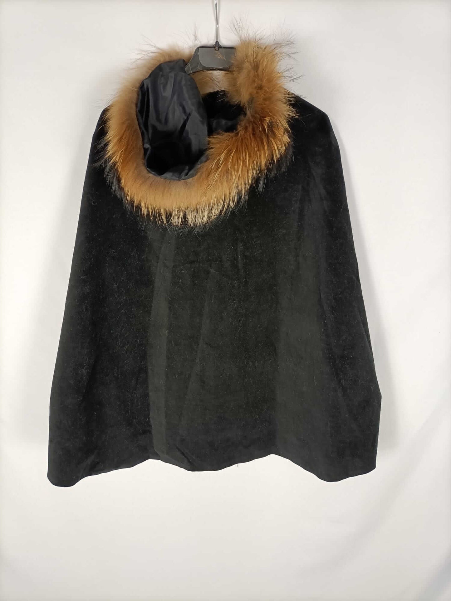 BABUSKA.Poncho capucha pelo TU