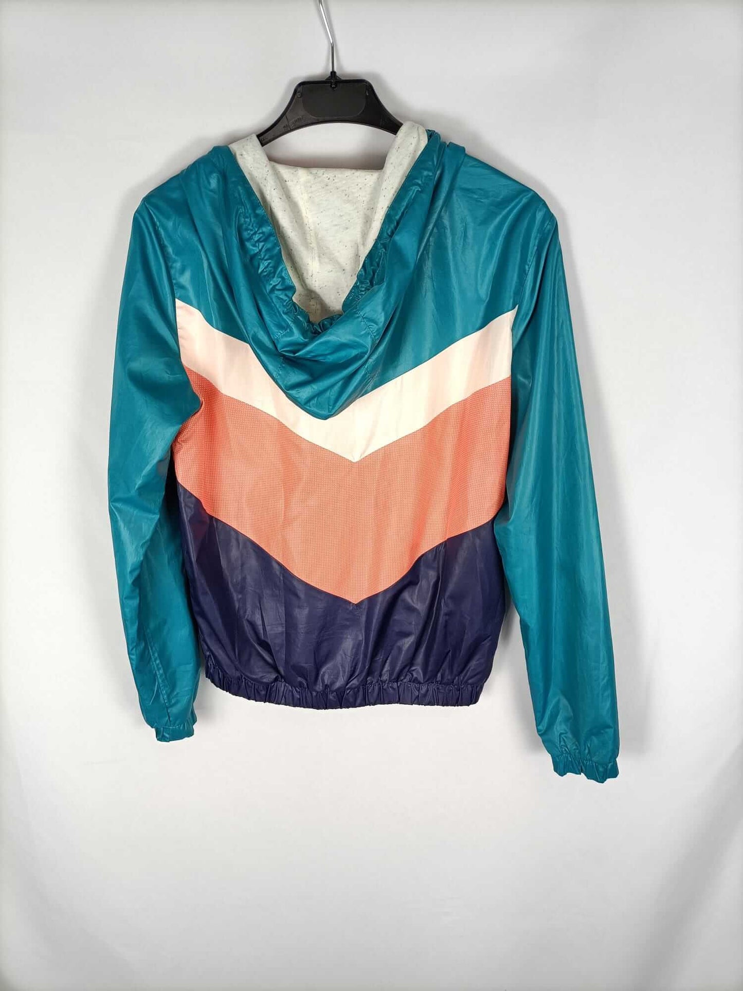 PULL&BEAR.Chaqueta estilo cortavientos T.s