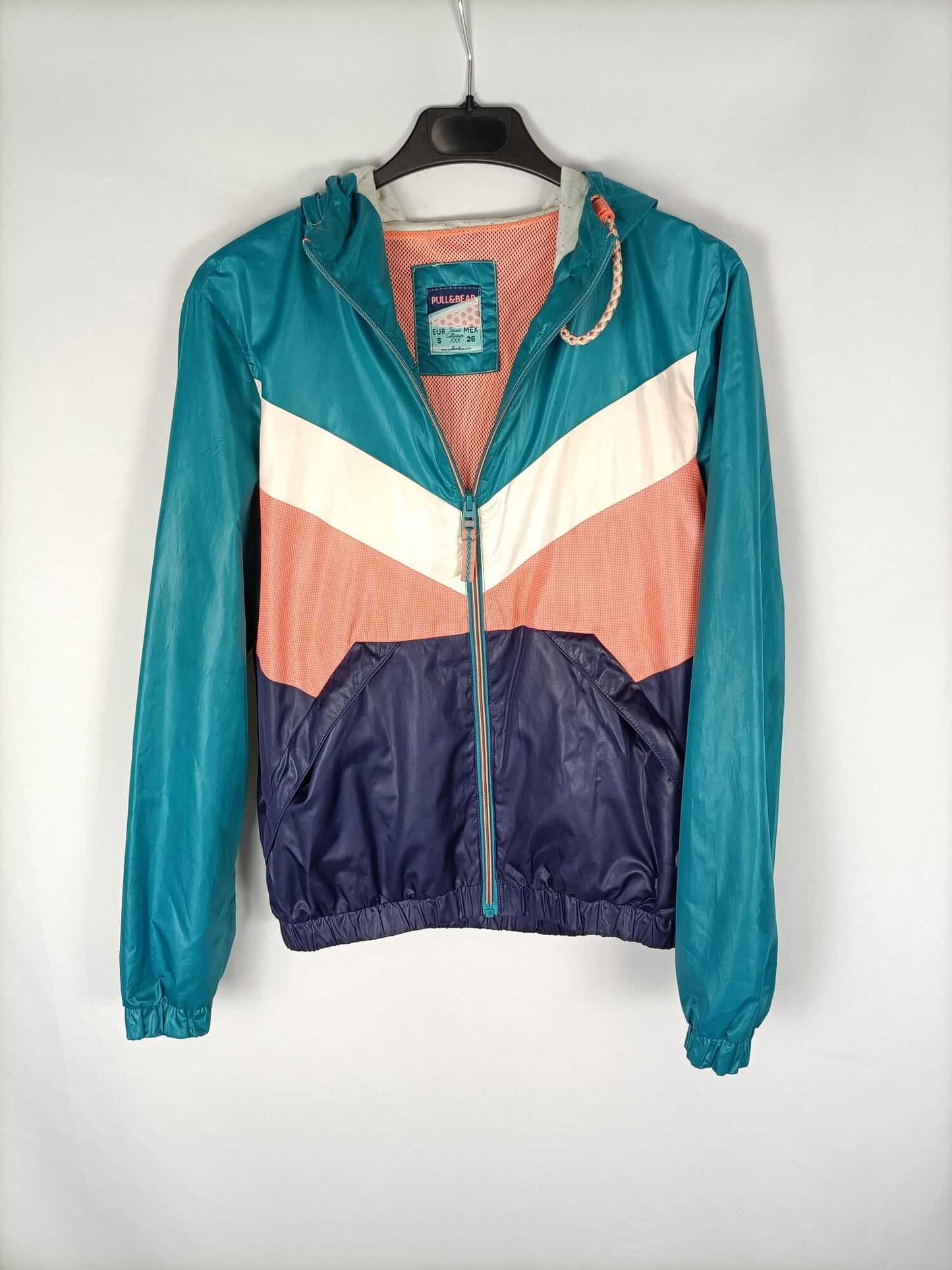PULL&BEAR.Chaqueta estilo cortavientos T.s