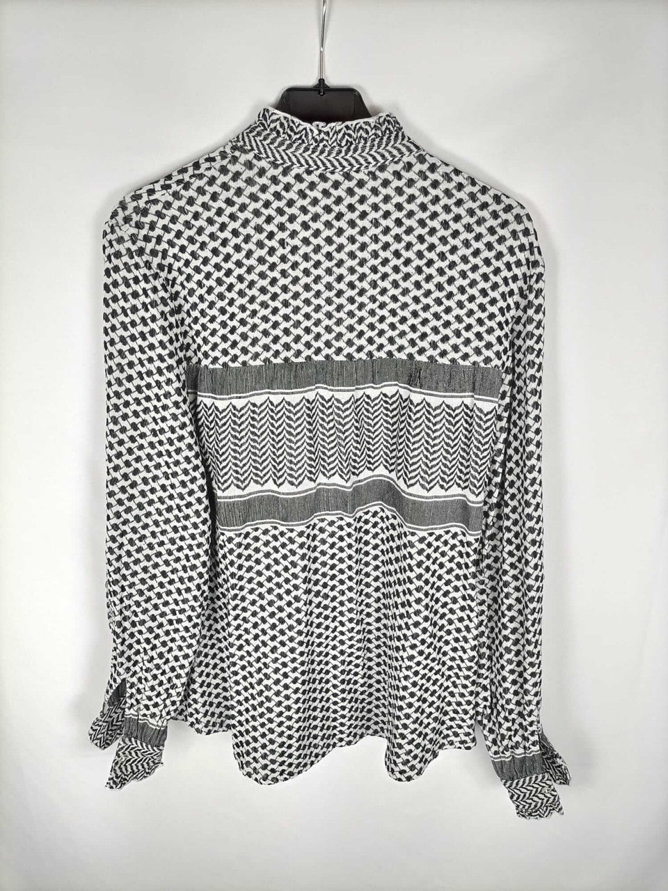 ROUGH STUDIOS.Ts printed black shirt