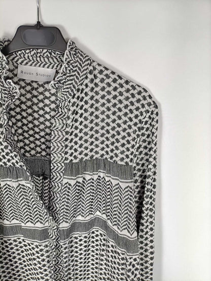 ROUGH STUDIOS.Ts printed black shirt