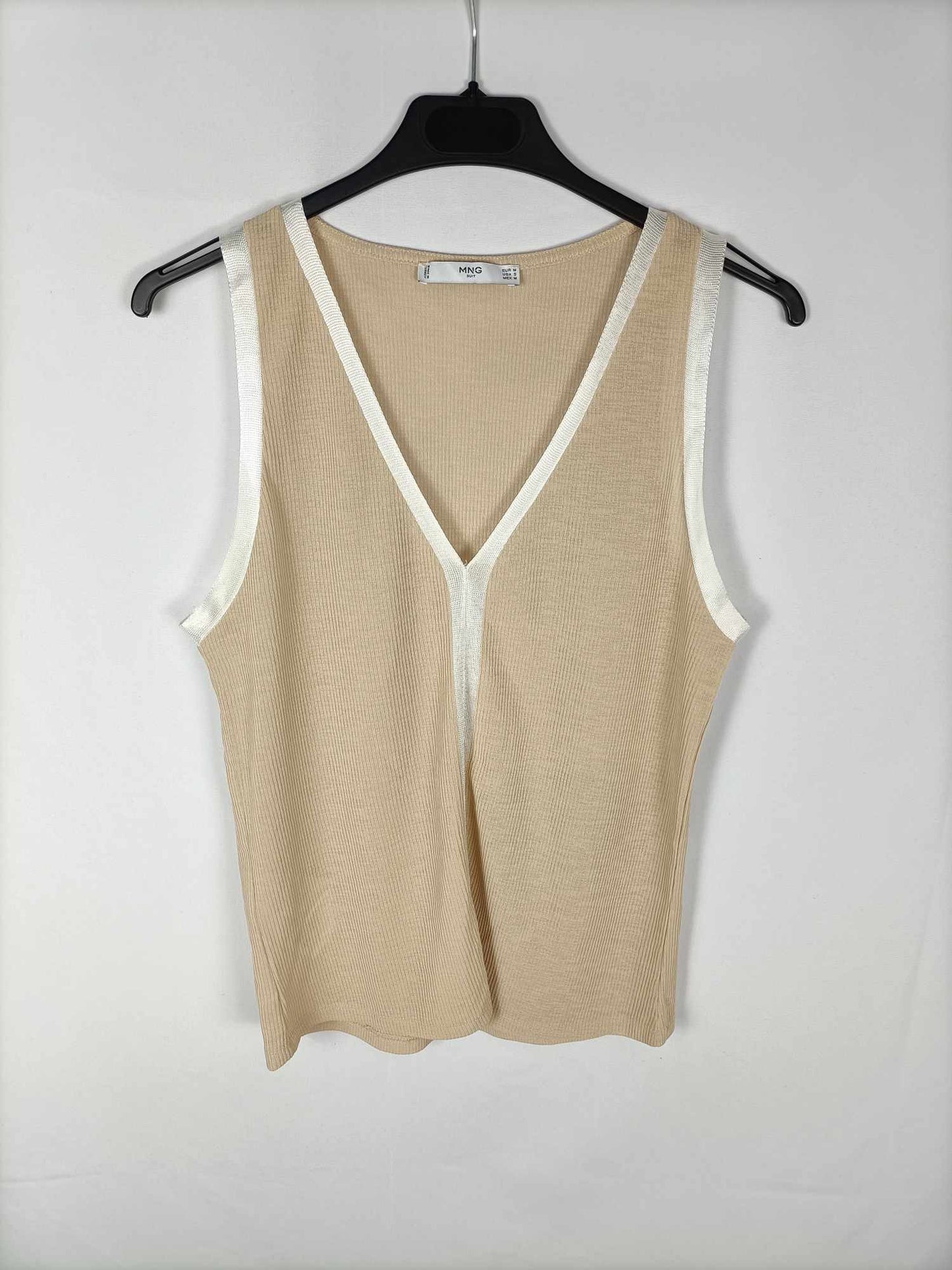 MANGO. Top beige punto T.m