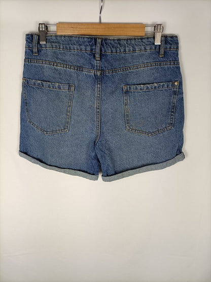 PRIMARK. Shorts rotos T.40