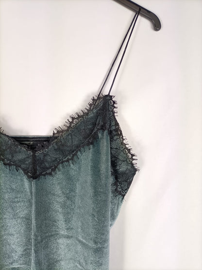 BERSHKA.Top lencero verde agua T.m