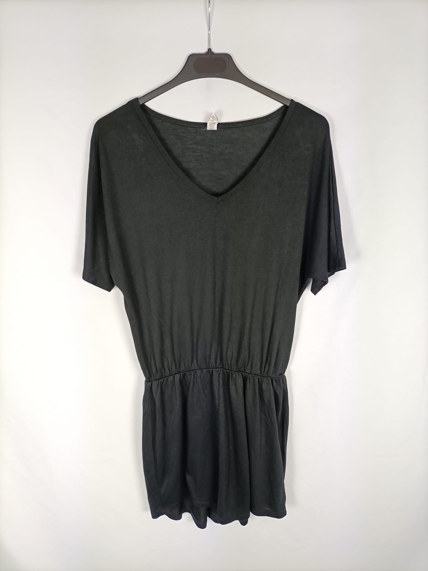 BELLA.Vestido negro T.s