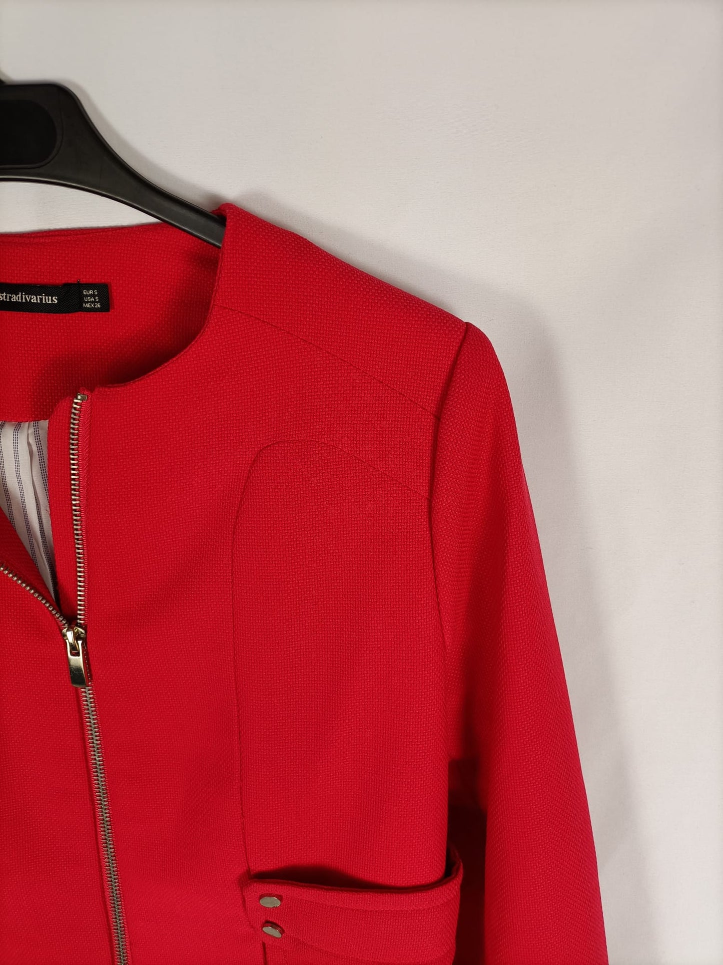 STRADIVARIUS.Chaqueta vestir T.s