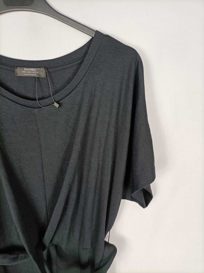 BERSHKA. Vestido largo negro T.l