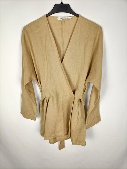 ZARA. Blusa cruzada lino T.xs