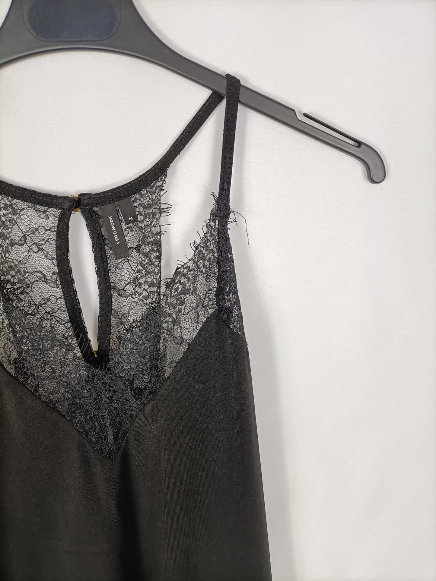 VERO MONA. Top lencero negro T.m