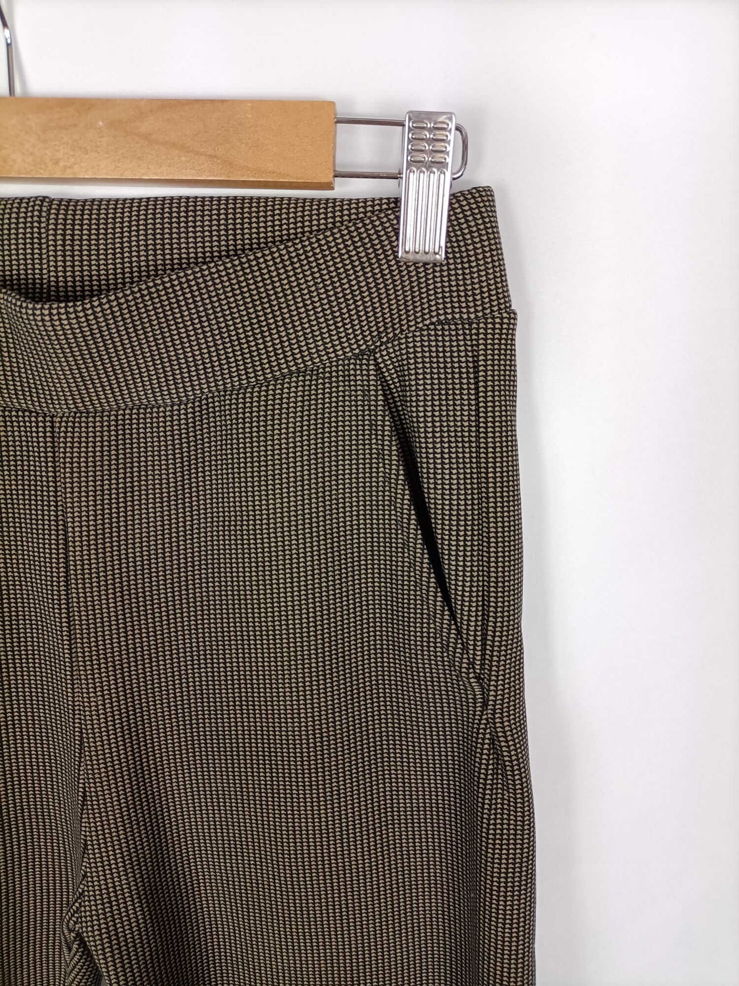 OTRAS. Pantalón pata de gallo elástico T.m/l