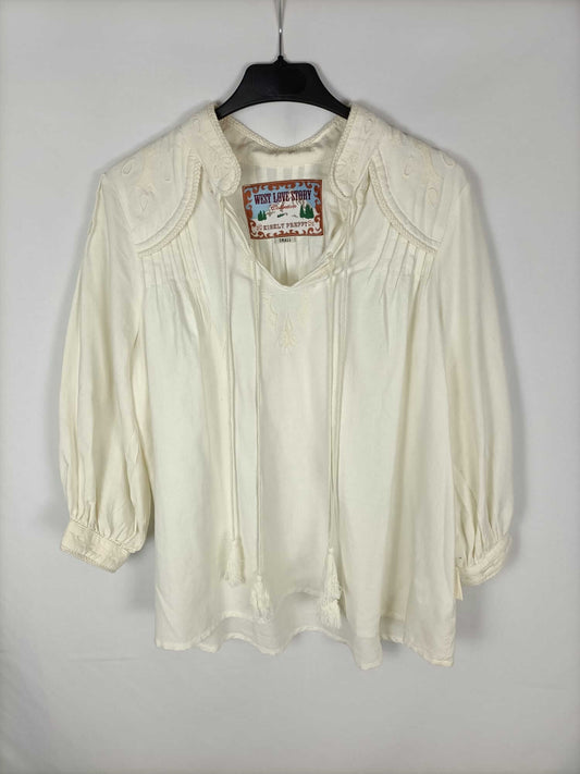 WEST LOVE STORY. Blusa beige bordada T.s