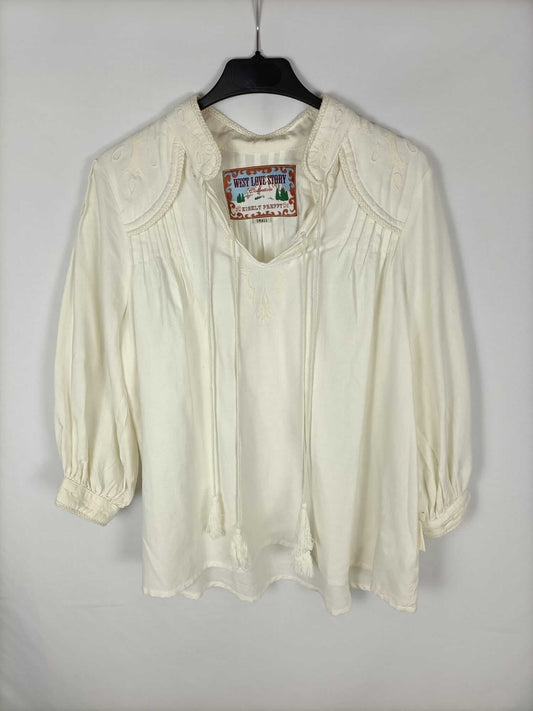 WEST LOVE STORY. Blusa beige bordada T.s