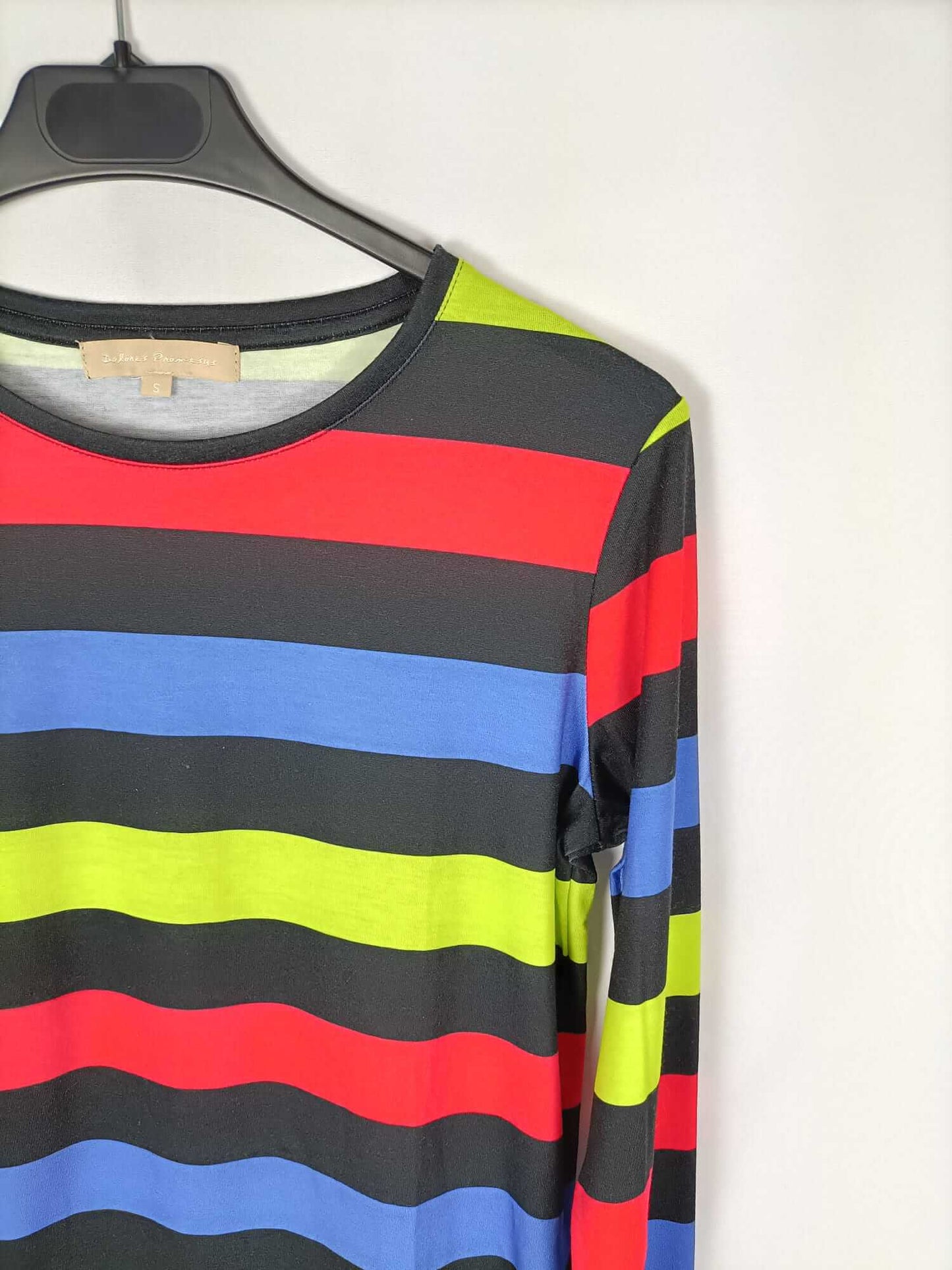 DOLORES PROMISES. Striped T-shirt