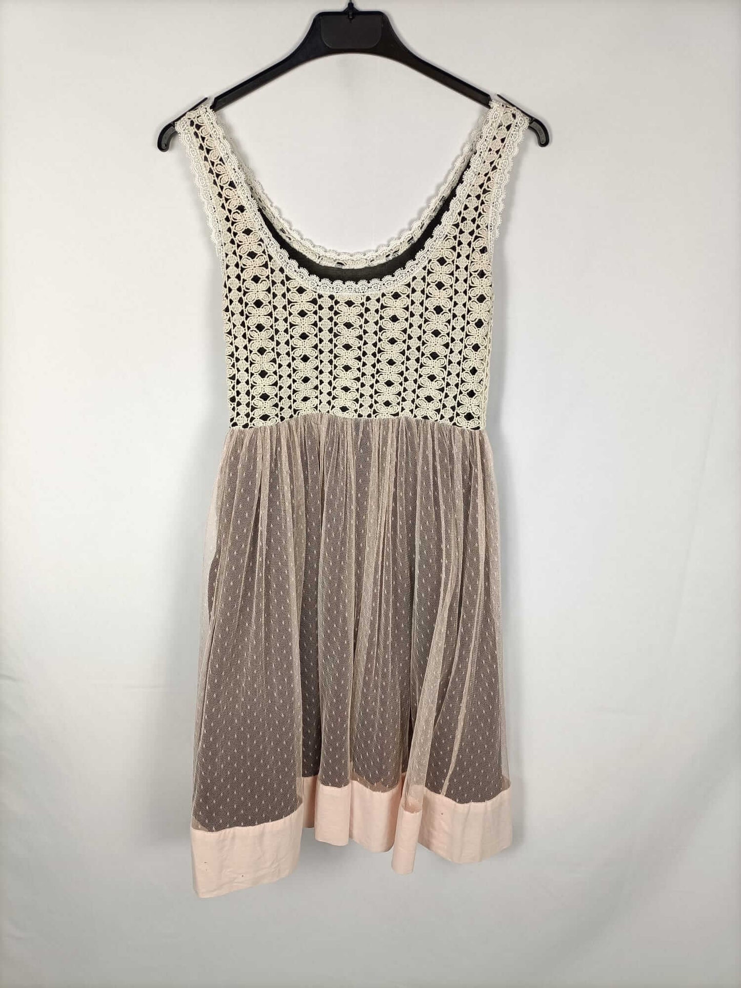POUPEE CHIC. Vestido croché y tull T.38