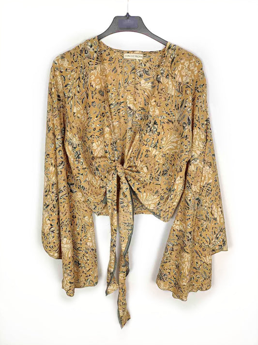 CON LUZ PROPIA.Top lazada seda TU (m)