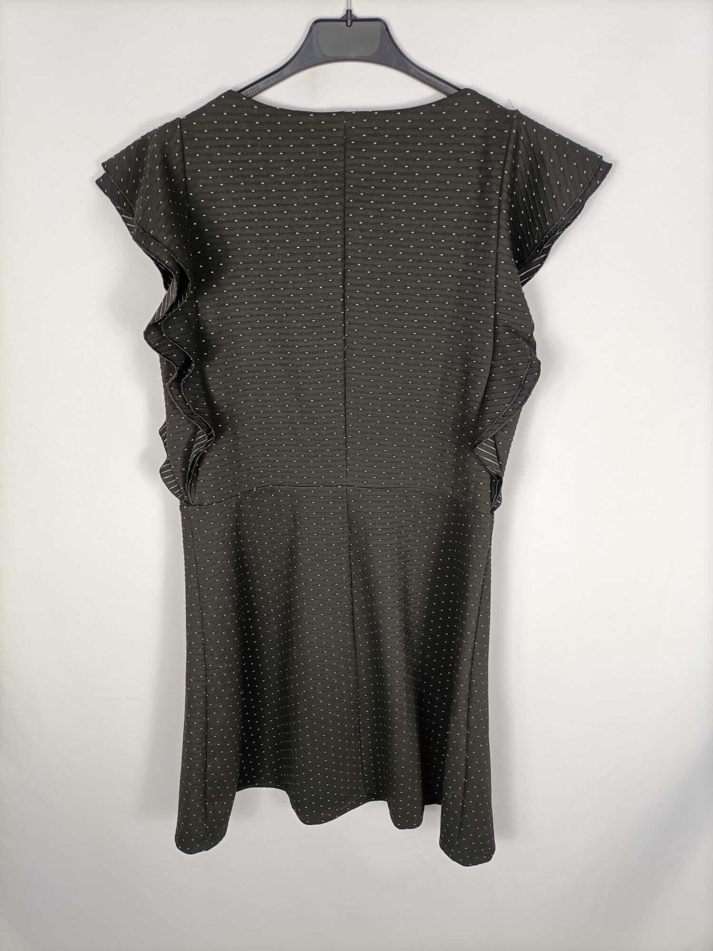MANGO.Vestido negro textura T.L