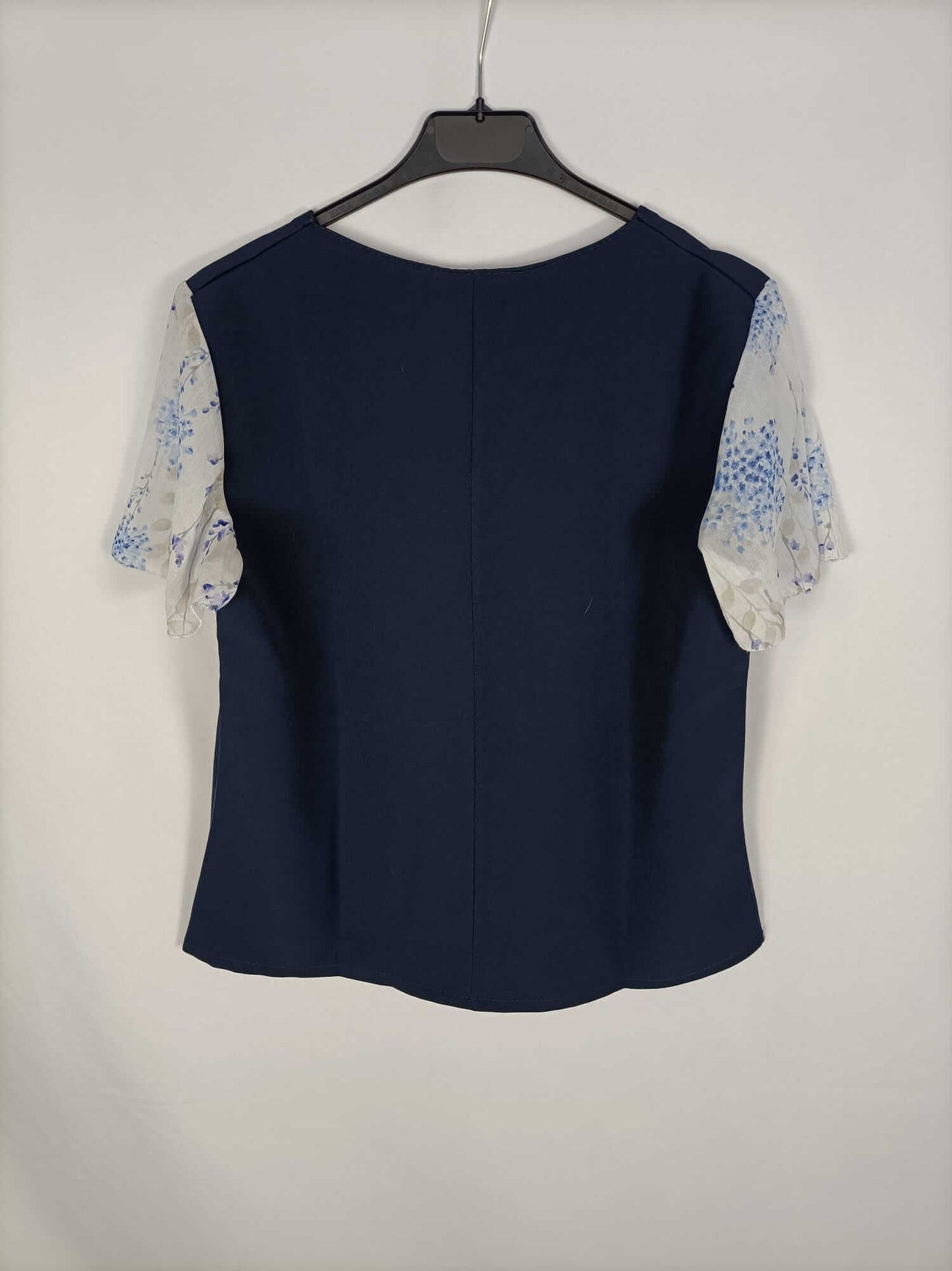 VALENTINA.Top azul mangas blusa.L