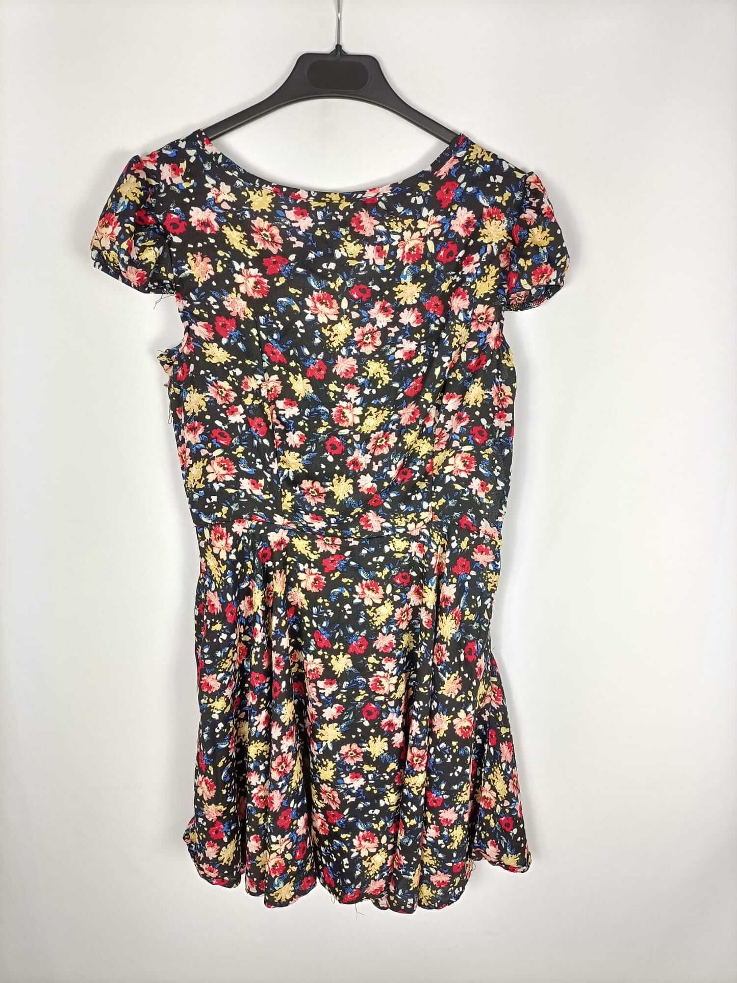 S&W.Vestido corto flores T.s