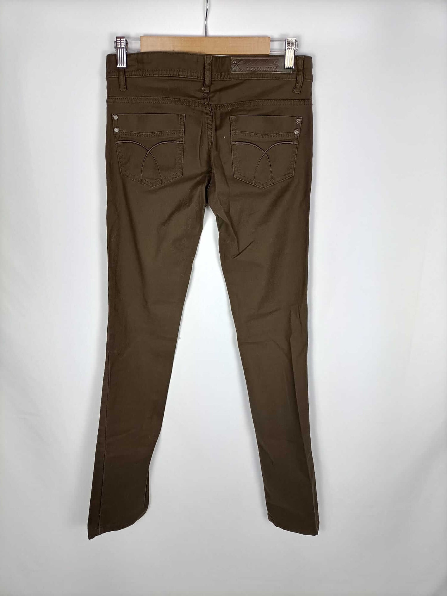 STRADIVARIUS. Basic brown trousers size 34
