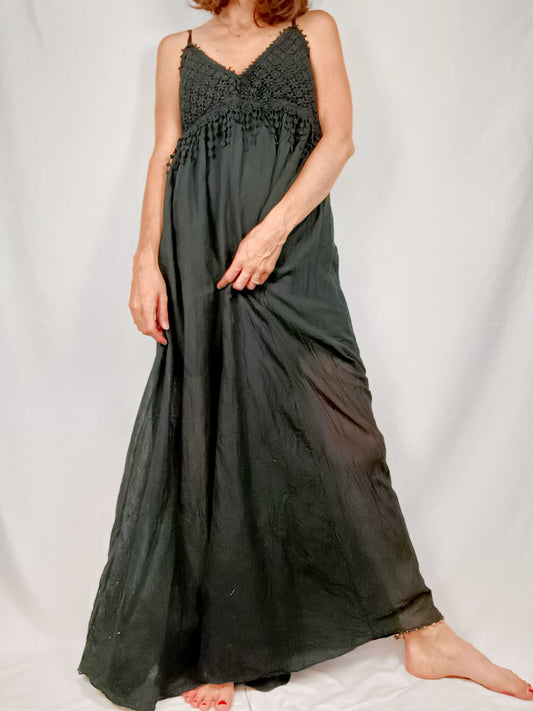 OTRAS.Vestido largo escote croché T.m/l