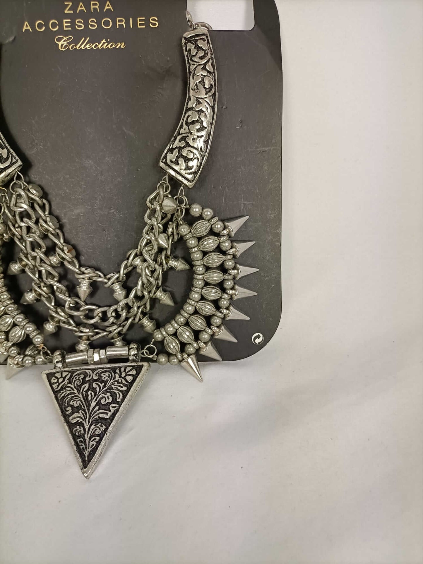 ZARA.Collar pinchos plateado