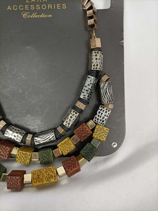 ZARA.Collar étnico