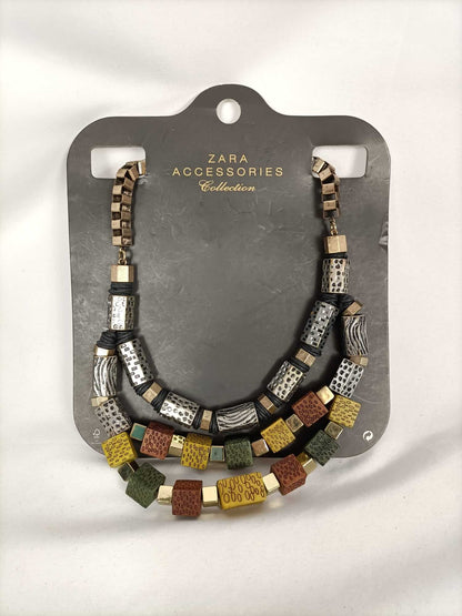 ZARA.Collar étnico