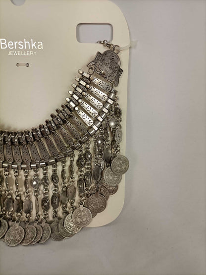 BERSHKA.Collar monedas