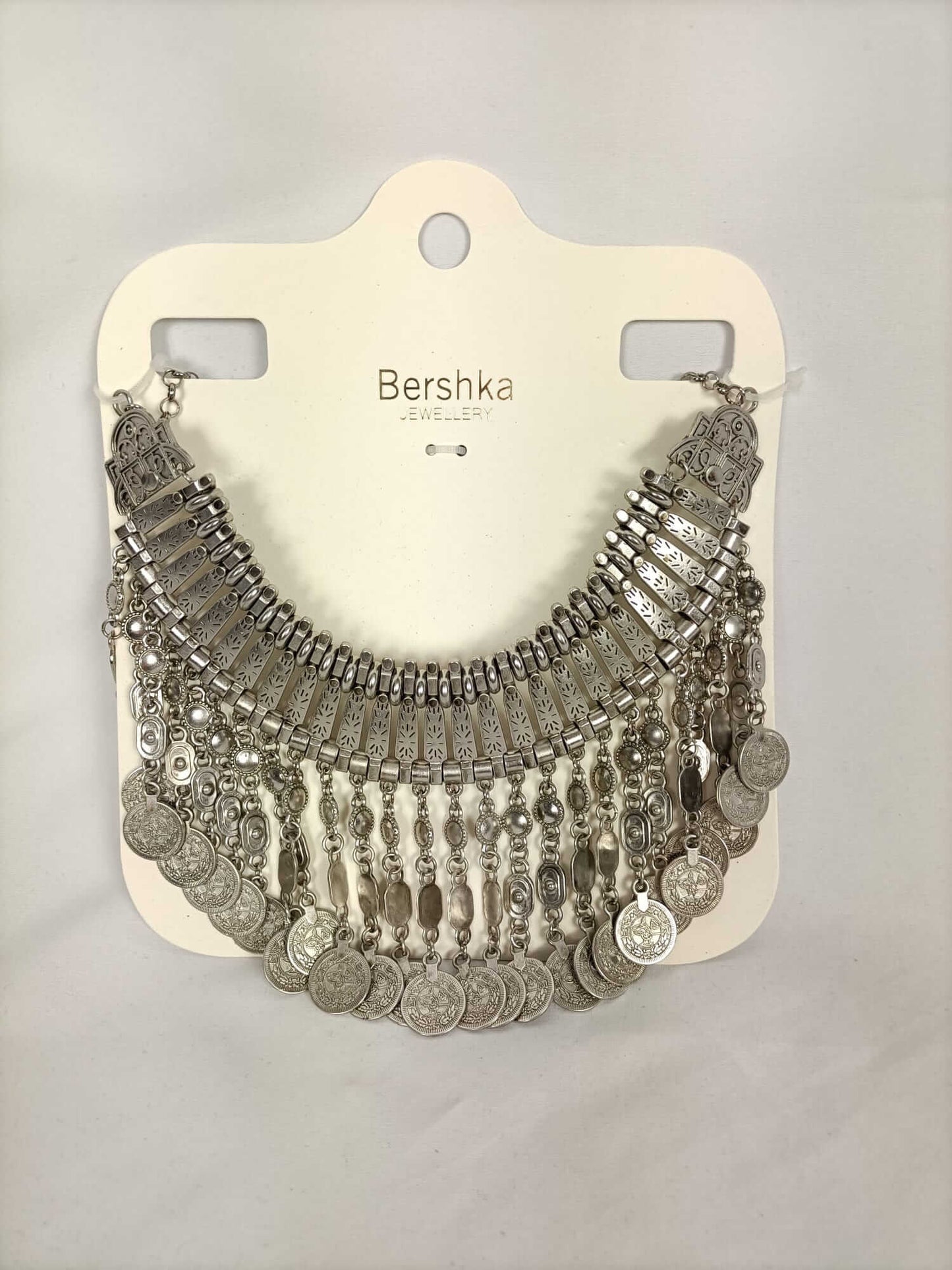 BERSHKA.Collar monedas