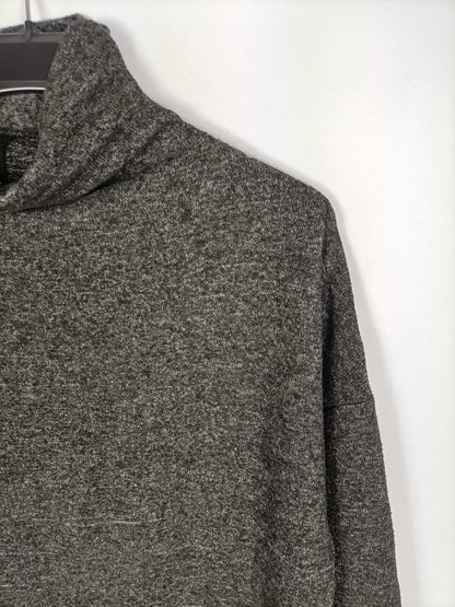 STRADIVARIUS. Grey heathered Ts sweater