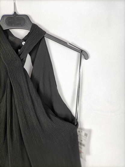 ZARA.Top negro plisado halter T.M