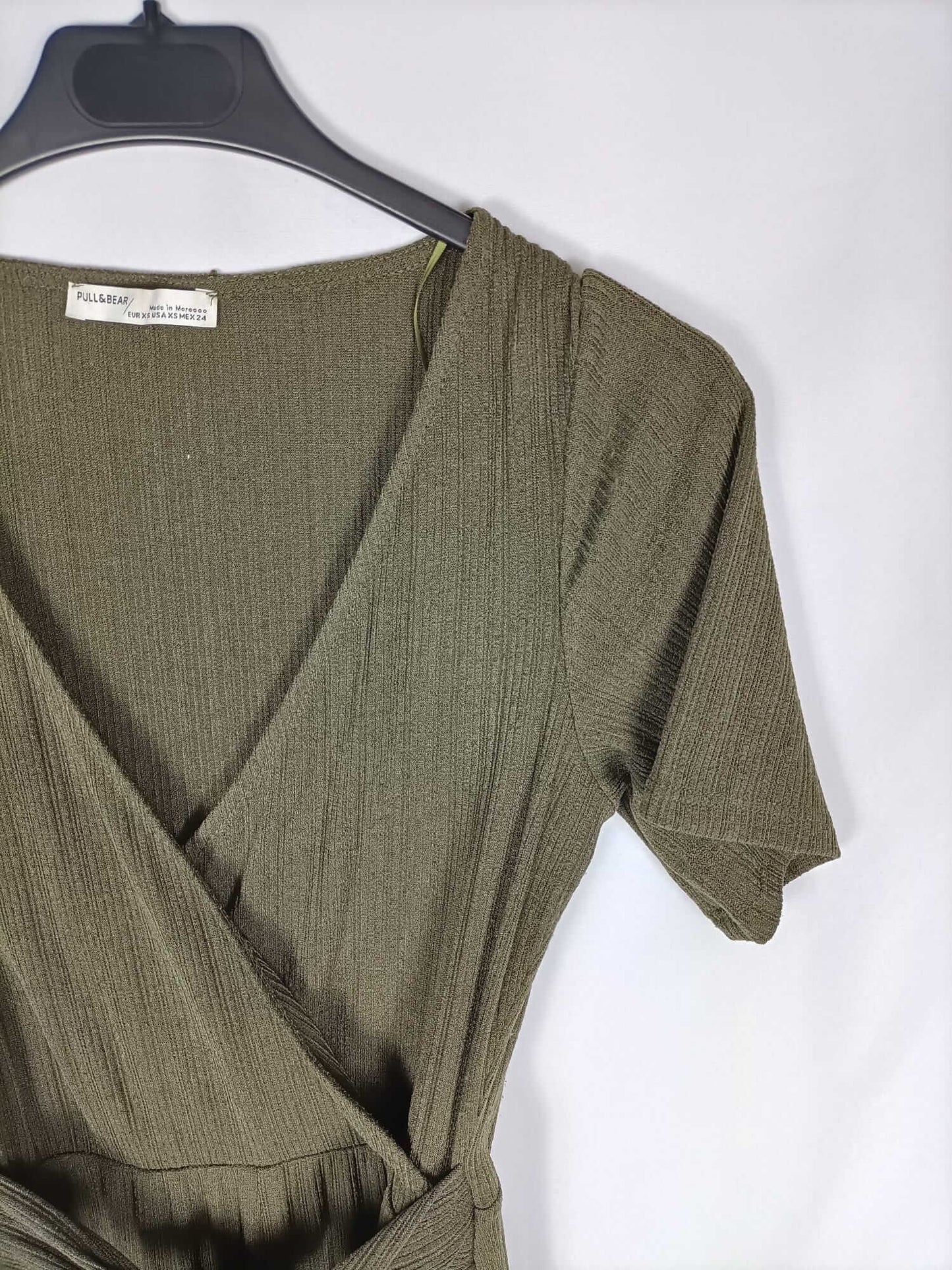PULL&BEAR.Mono verde caqui T.xs