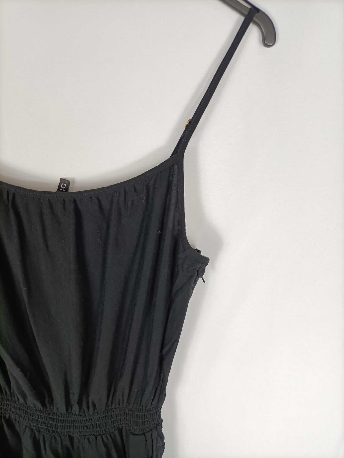 H&M.Mono corto negro T.36