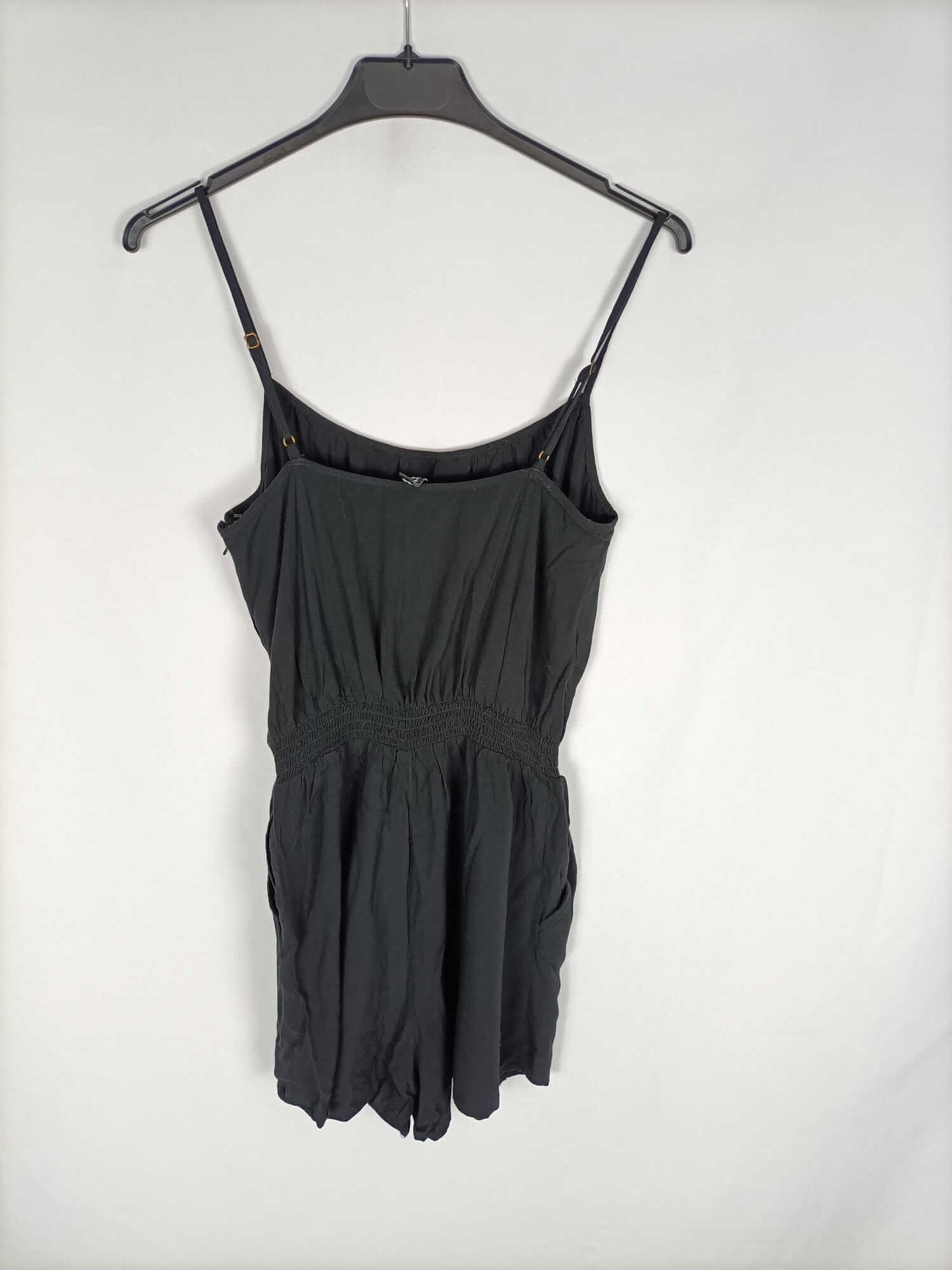 H&M.Mono corto negro T.36