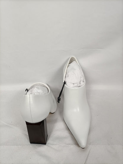 ZARA. Botines tobillero blancos T.36