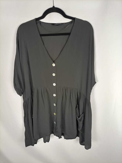 ZARA.Vestido gris abotonado T.s