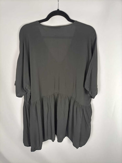 ZARA.Vestido gris abotonado T.s