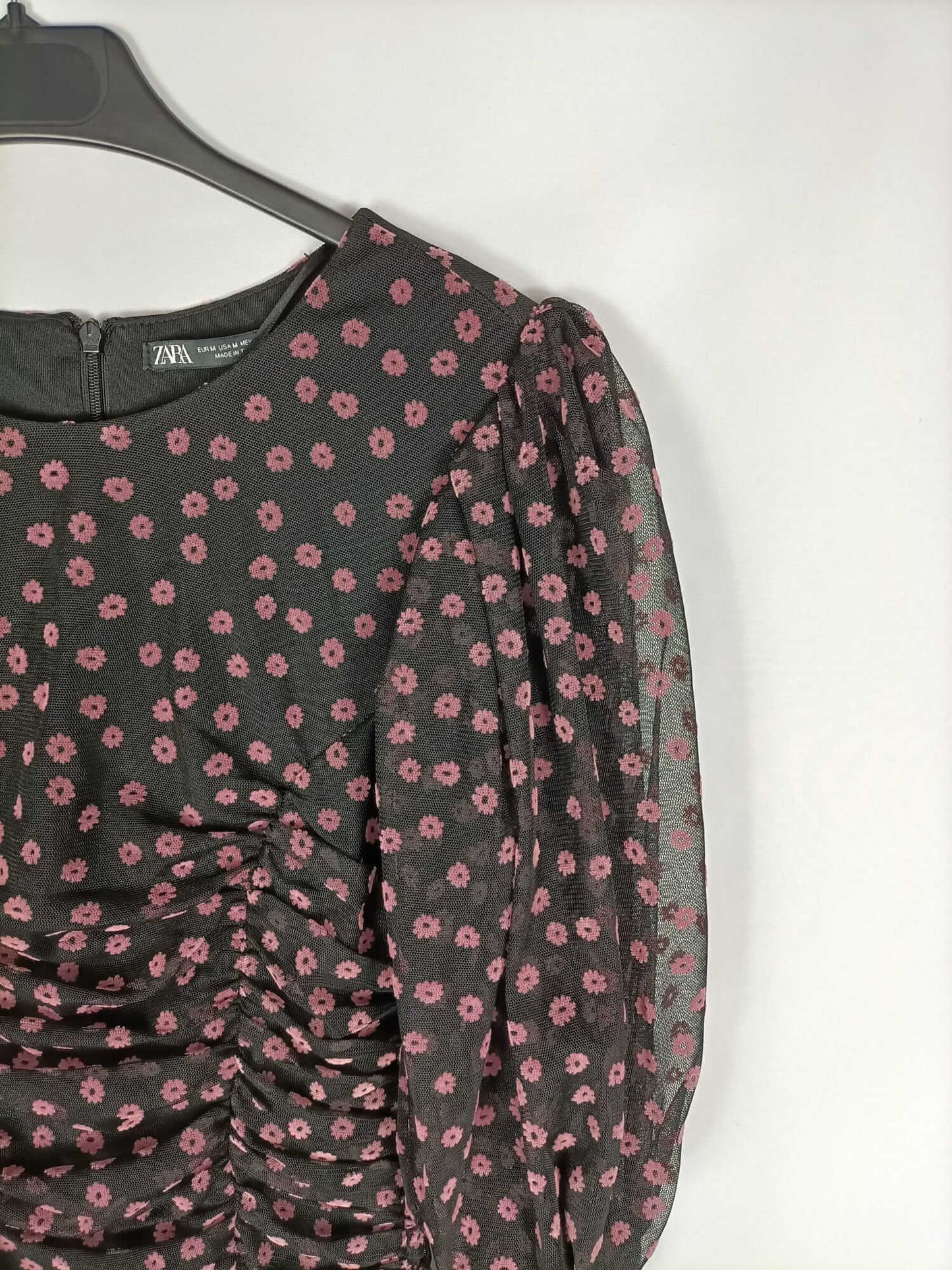 ZARA.Vestido negro rejlla T.m