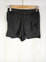 I SAW IT FIRST.Shorts negros T.36