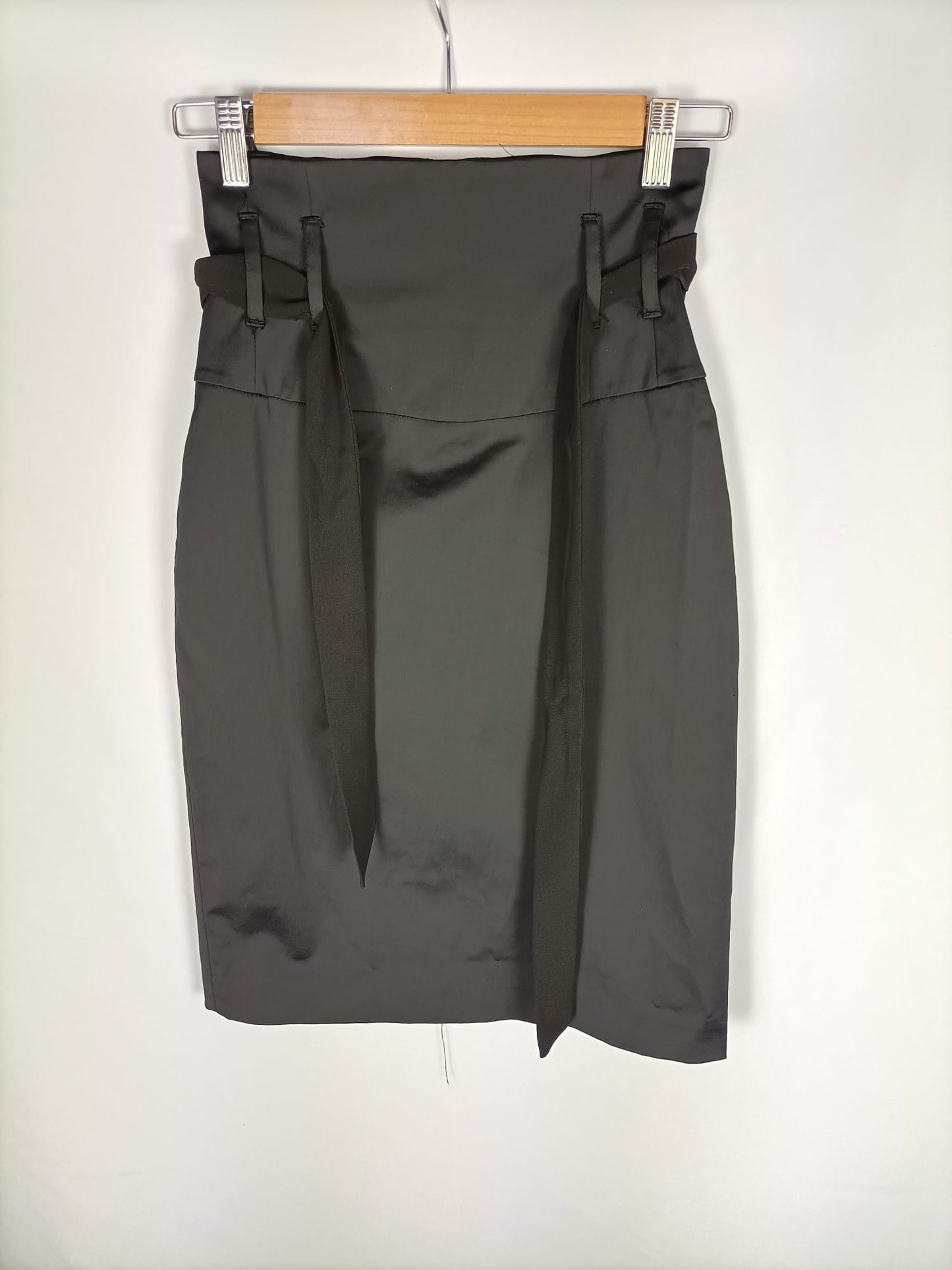 MANGO. Falda tubo T.34