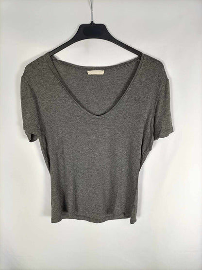 ZARA.Camiseta gris básica T.s