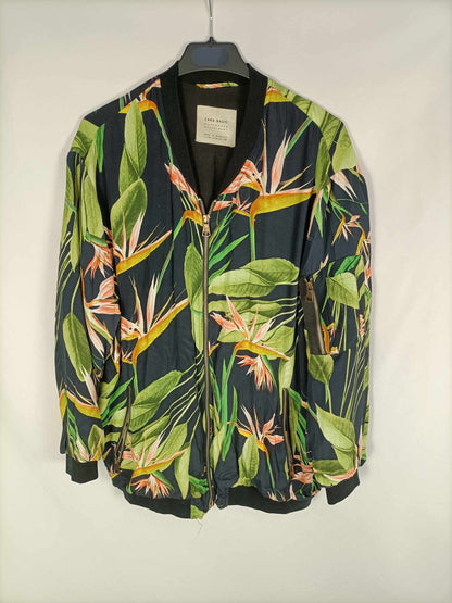 ZARA.Bomber fina hojas T.s