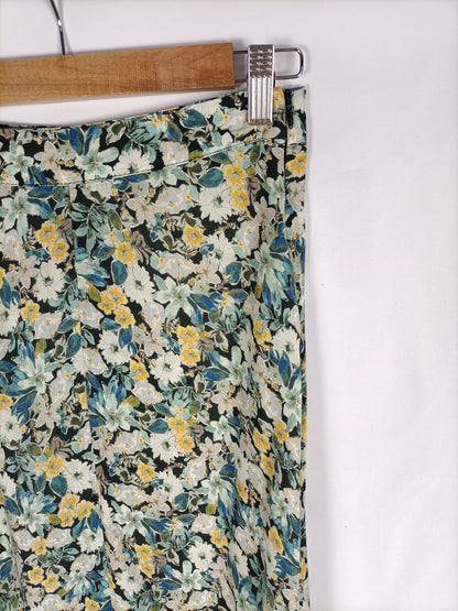 PULL&BEAR.Falda midi flores T.s