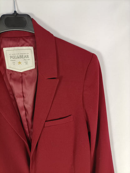 PULL&BEAR.Blazer burdeos entallada T.m