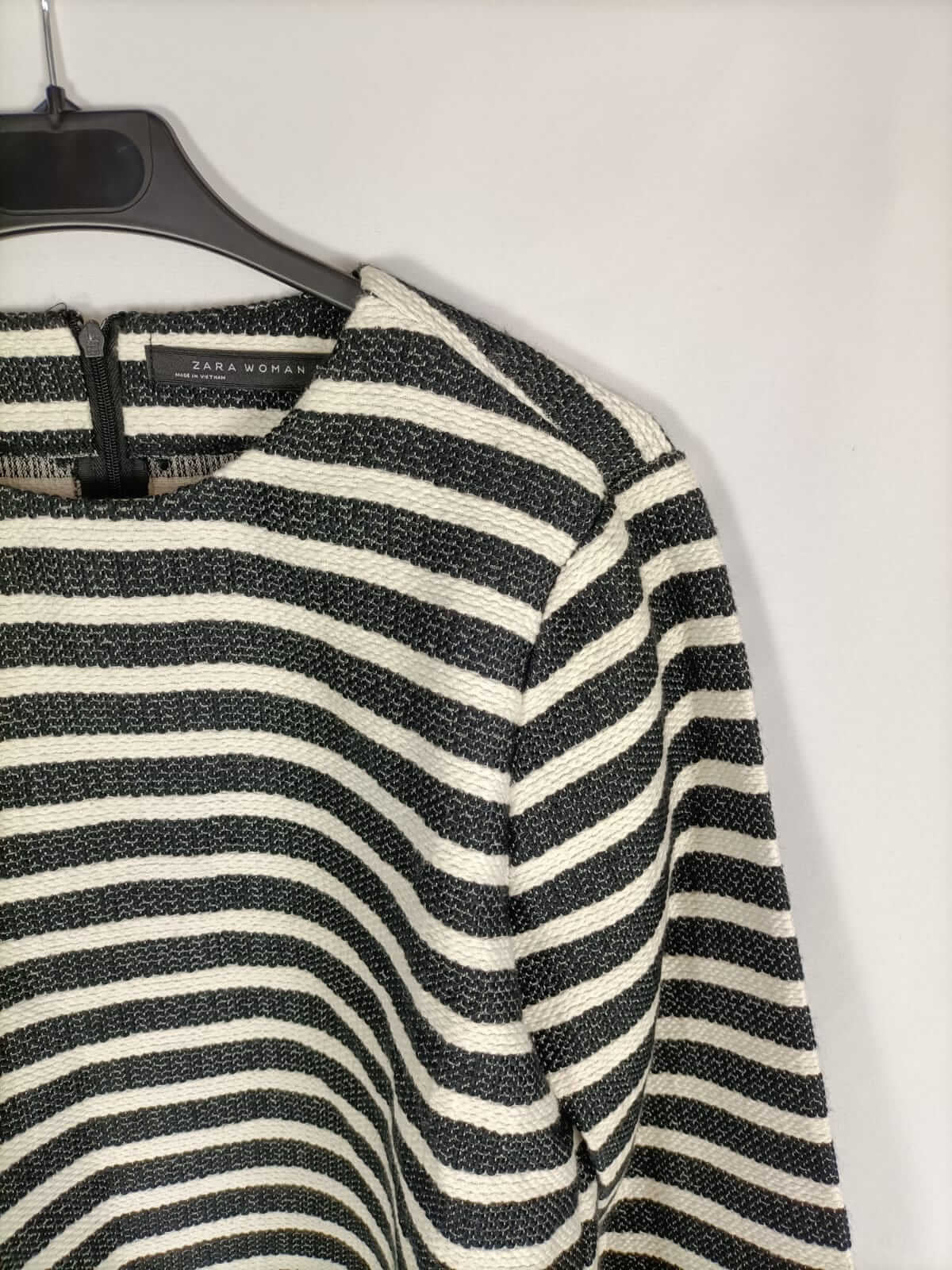 ZARA.Top rayas negro y beige T.m