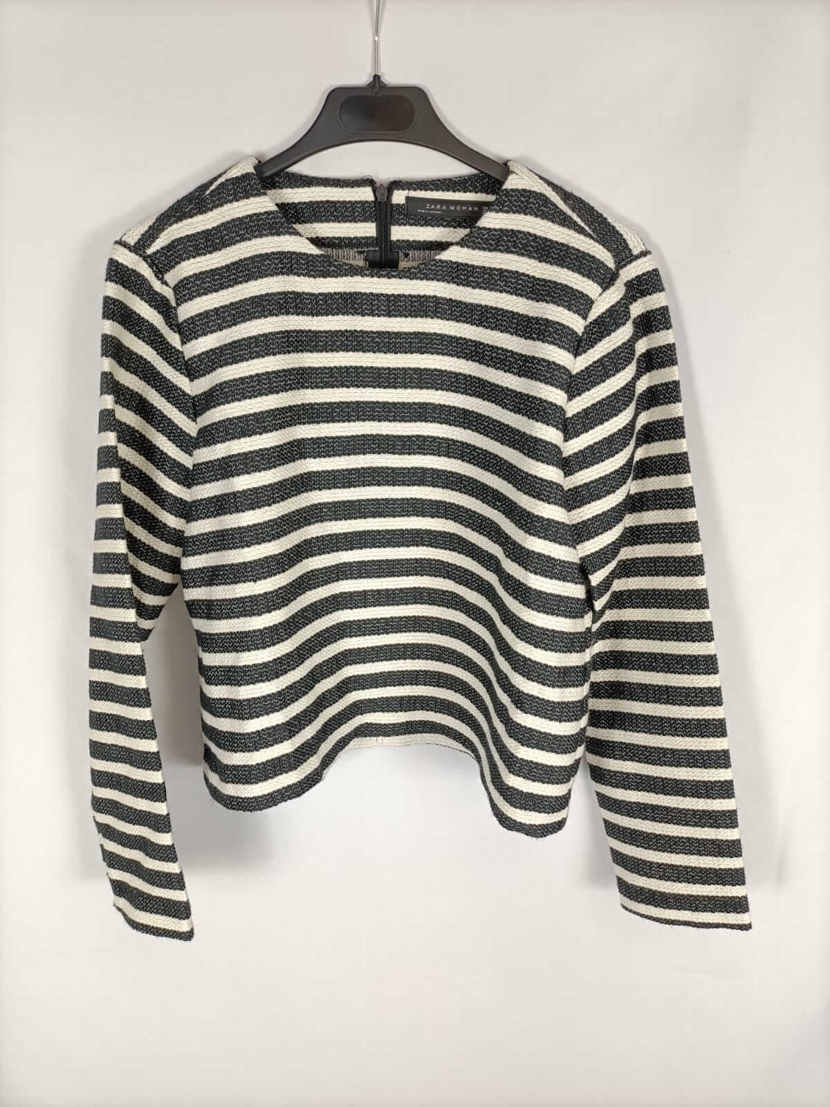 ZARA.Top rayas negro y beige T.m